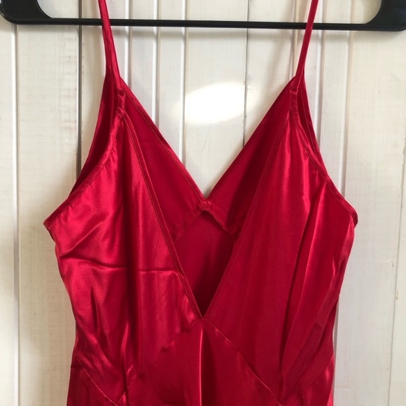 Vintage 90s 100% Silk Slip Dress Crimson Red High Slit Silk Dress Backless Bella - Picture 12 of 16